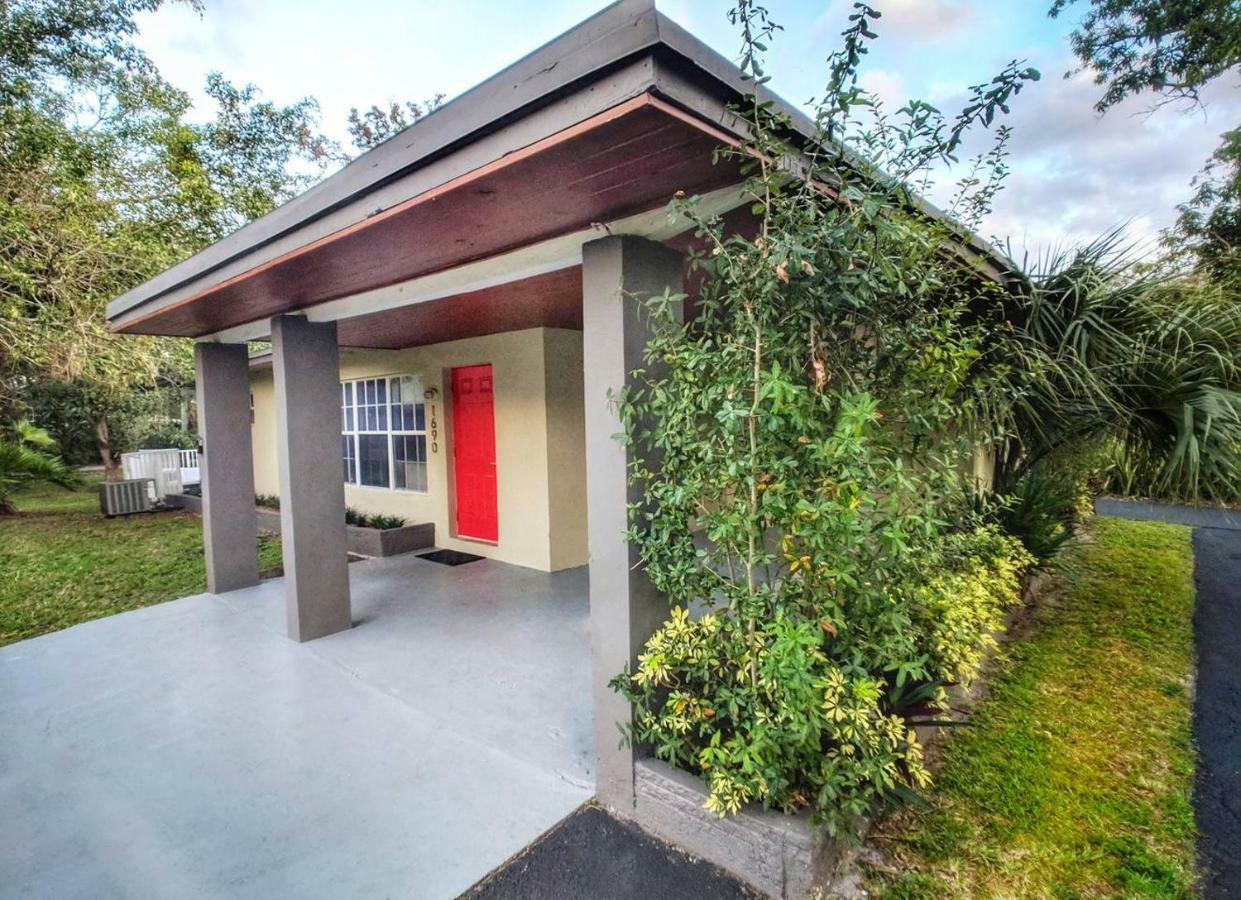 The Place Fort Lauderdale Exterior photo